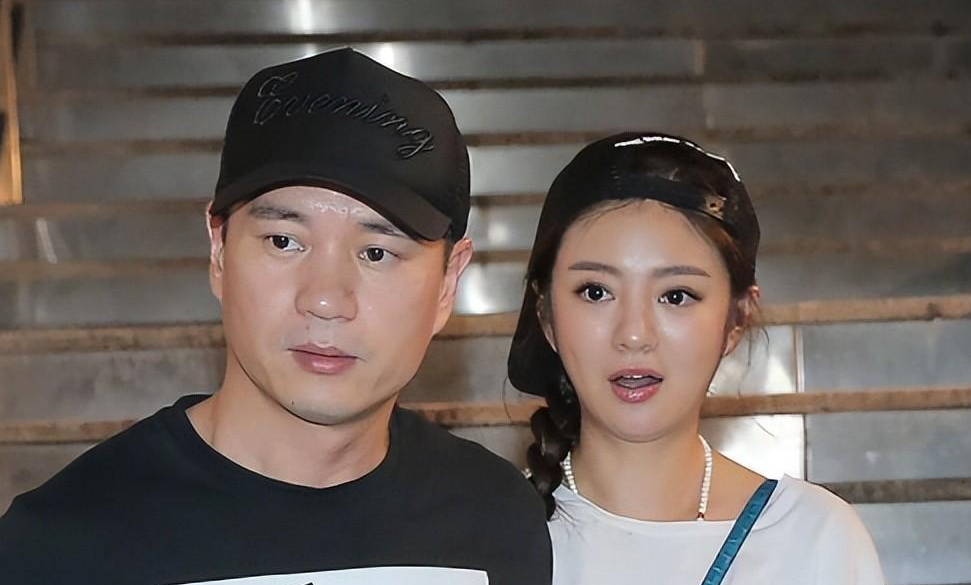 明星|两天之内5个瓜，被正式起诉、双面人、日赚400万，个个都是大瓜