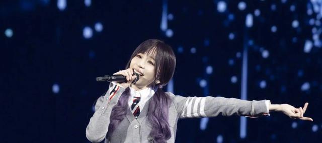 王心凌|王心凌三公舞台说唱点燃全场！注意台下那英的反应，装都装不住了