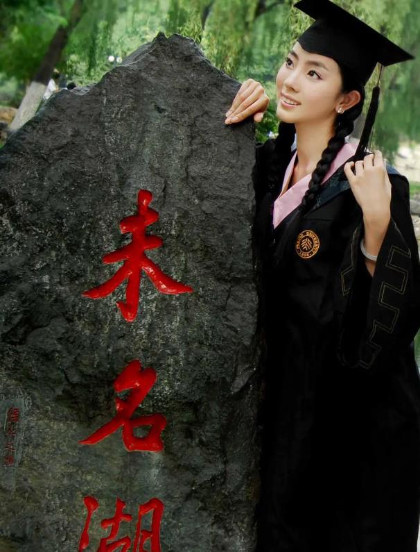 刘亦菲|央视主持李思思：我这辈子最正确的决定，就是嫁了一个平凡的丈夫