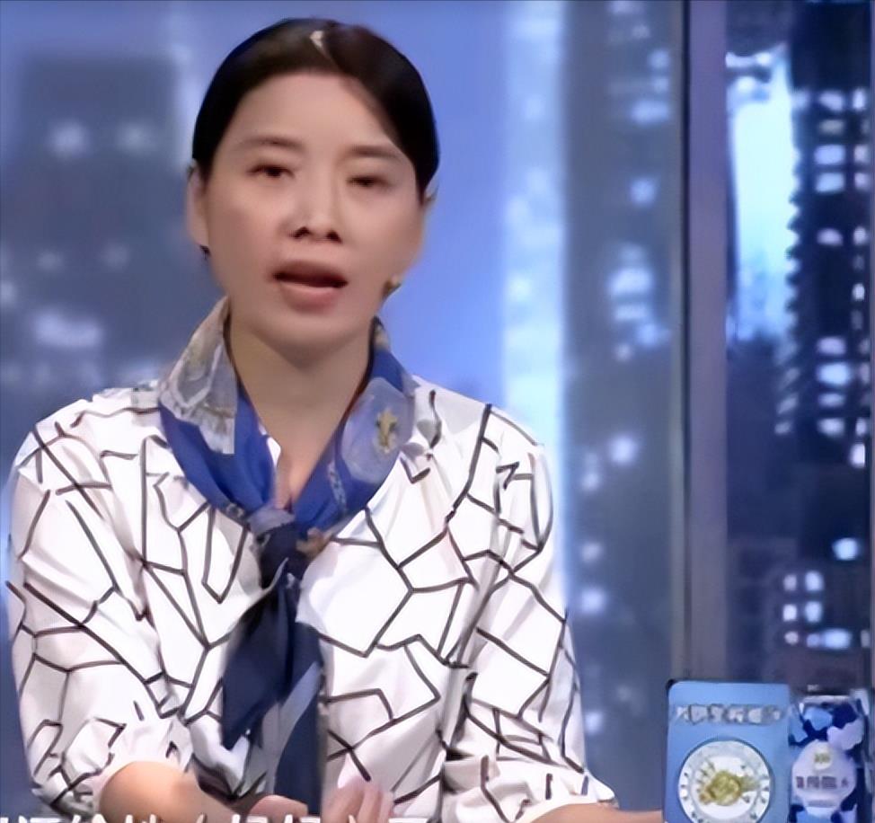 女子不断帮扶娘家,婆家气愤,独揽卖房款予以报复,矛盾不断升级