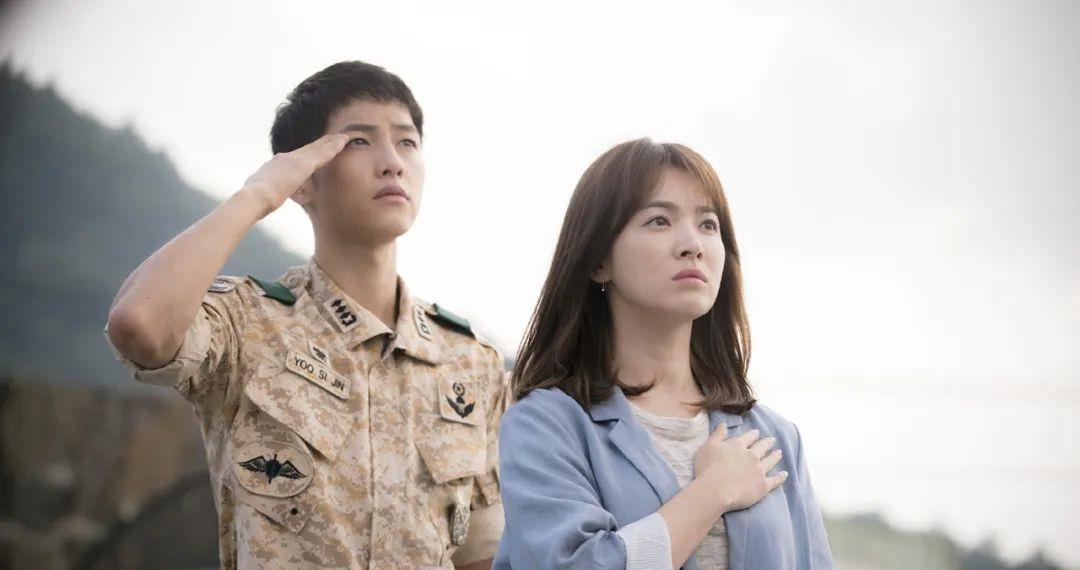 宋慧乔|《太阳的后裔》宋仲基和宋慧乔这一口狗粮让我吃了6年