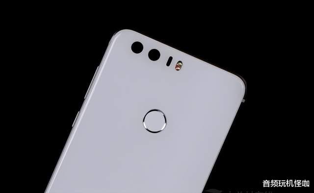 荣耀|荣耀手机究竟属于怎样档次，不妨从发展历程谈起，难得的用心品牌