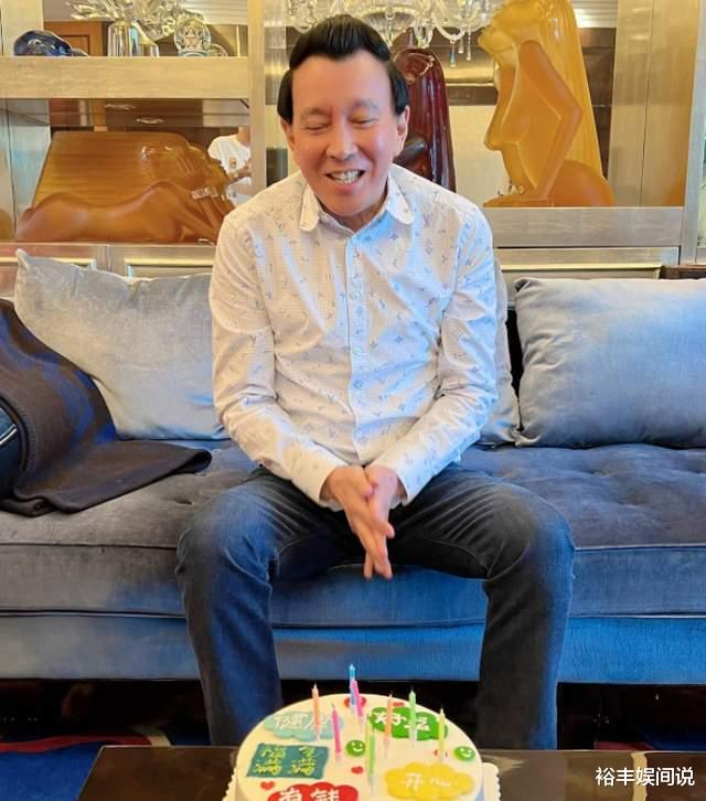 陈冠希|陈冠希爸爸喜迎70岁大寿!打扮年轻似小伙,曾与多名男性传绯闻