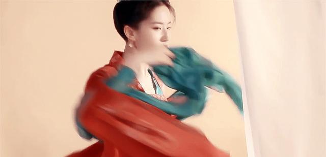 刘亦菲|刘亦菲好一曲霓裳羽衣舞,真的是摄人心魄!