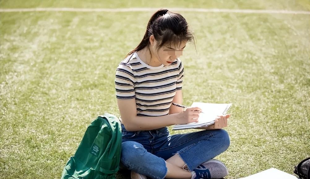 纪实:女大学生为保研名额,唆使失恋舍友自杀,男友将其舌头割下