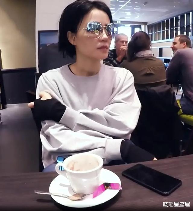 王菲|王菲的格局真大：把两位前婆婆当成亲妈，还帮助情敌女儿出道