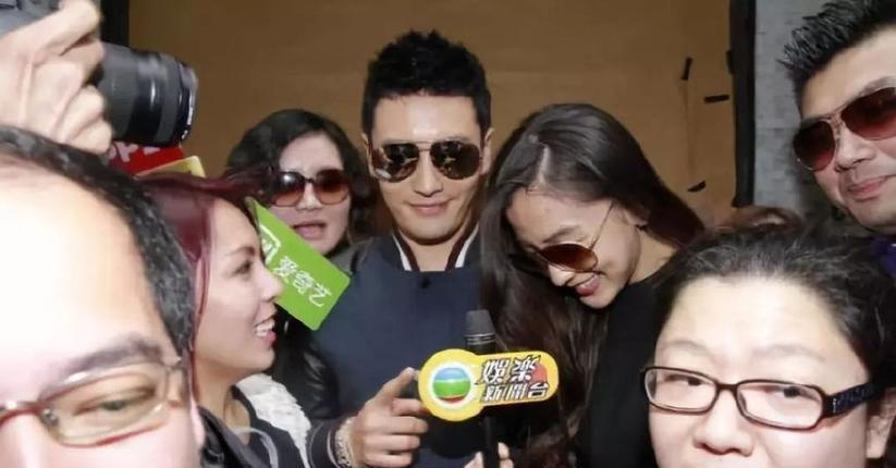 Angelababy|被问小海绵知道你们离婚吗？杨颖：他知道我们是爱他的！让人感动