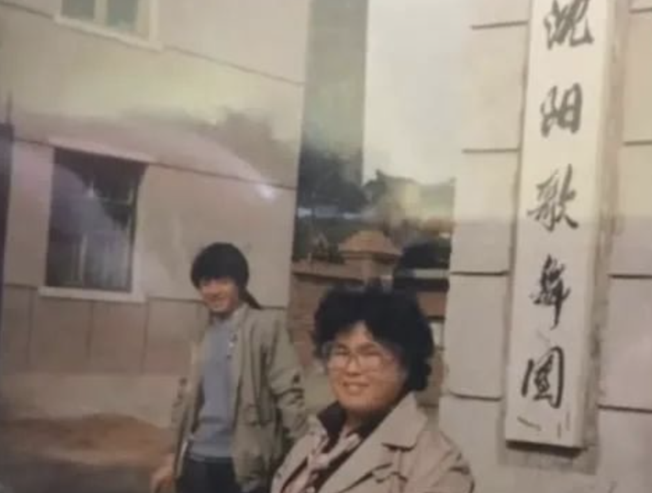 董立范|董立范:戏里戏外都是富婆,59岁仍单身未婚,千万资产恐无人继承