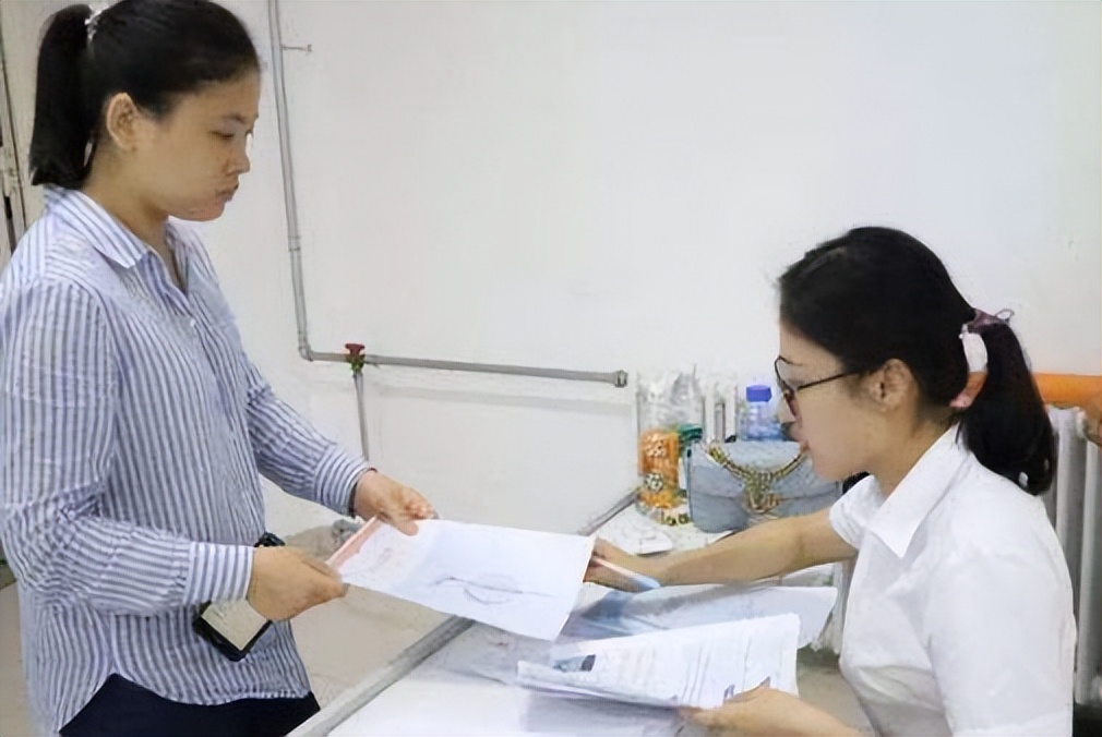 失业率|HR傲慢对待求职者,还“诅咒”对方找不到工作,大学生也太难了