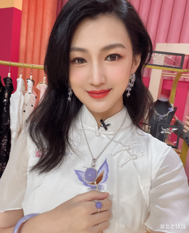孙悦|孙悦前女友美艳动人！曾陪大圣拿到NBA冠军，如今已有了3个儿子