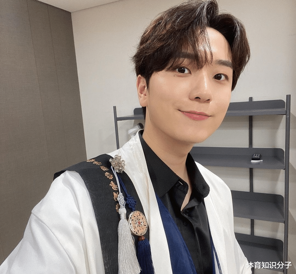 金妍儿|美翻了!韩国花滑女王金妍儿大婚,小5岁老公高大威猛颜值超高