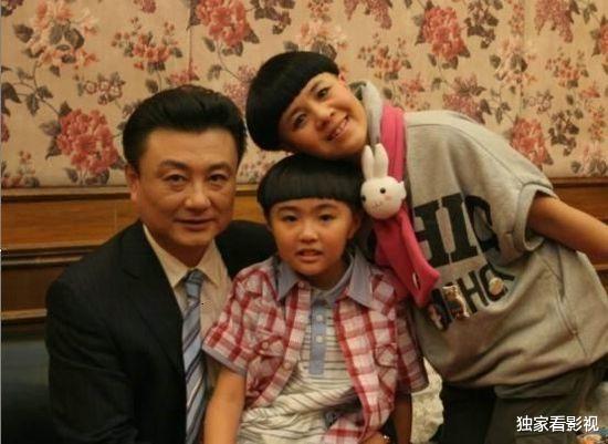 刘纯燕|金龟子要嫁女儿了！22岁女儿和初恋男友相恋9年，还有35cm身高差