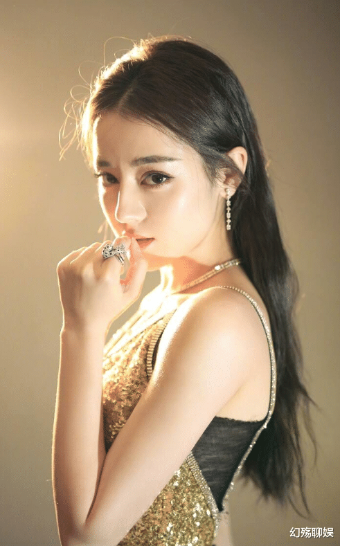 迪丽热巴|8位被女配吊打的女主，有人演技不行还争番位，有人片酬高得离谱