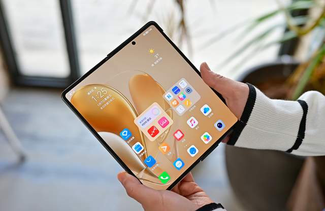 华为荣耀|2022年国内手机竞争格局会怎样?IDC Q4数据已现趋势,四强争雄