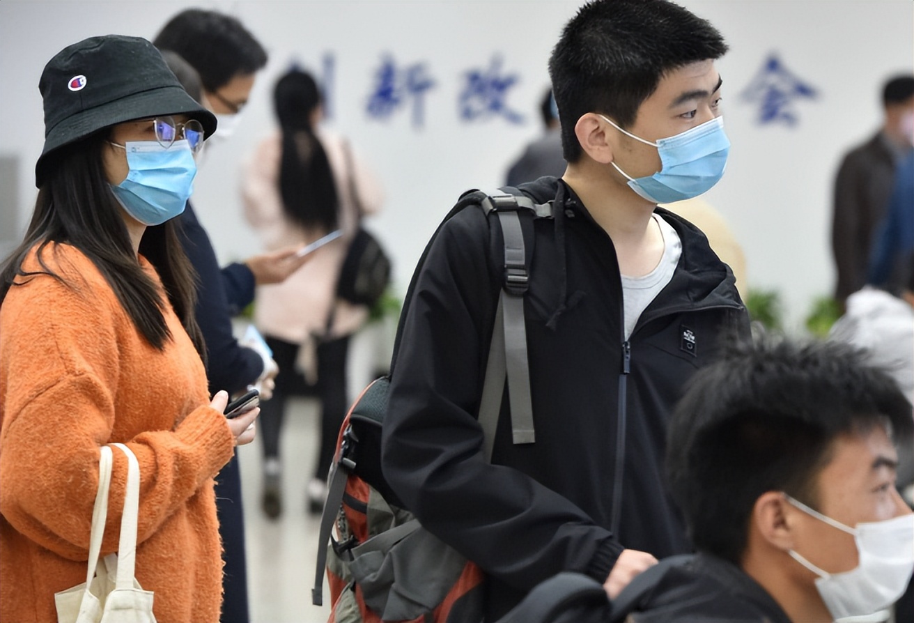 春招|中国邮政发布春招公告，涉及众多岗位和专业，往届生也可参与竞争