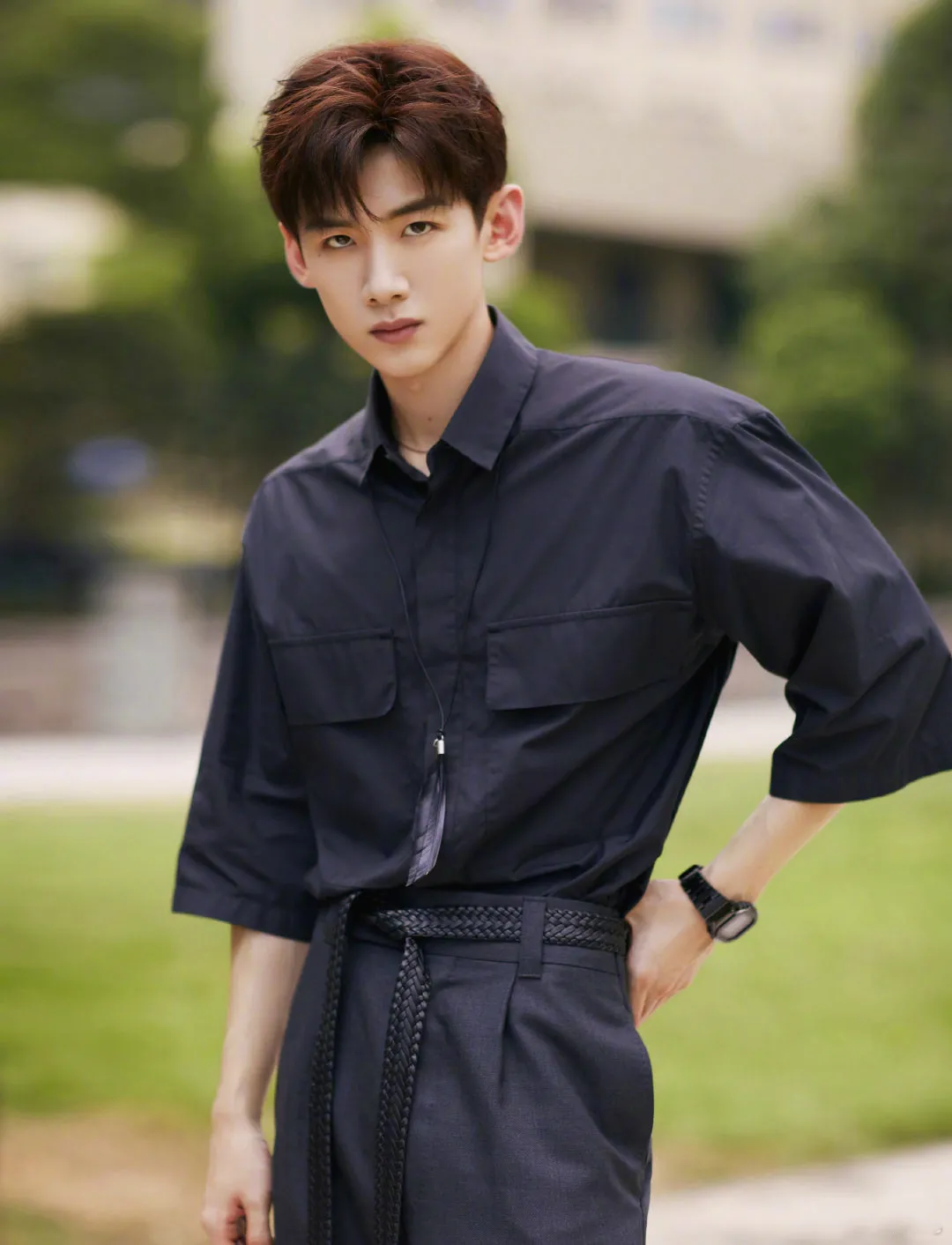 山本耀司|穿好黑色并不难,但能把山本耀司穿对头的男星还是头一次见