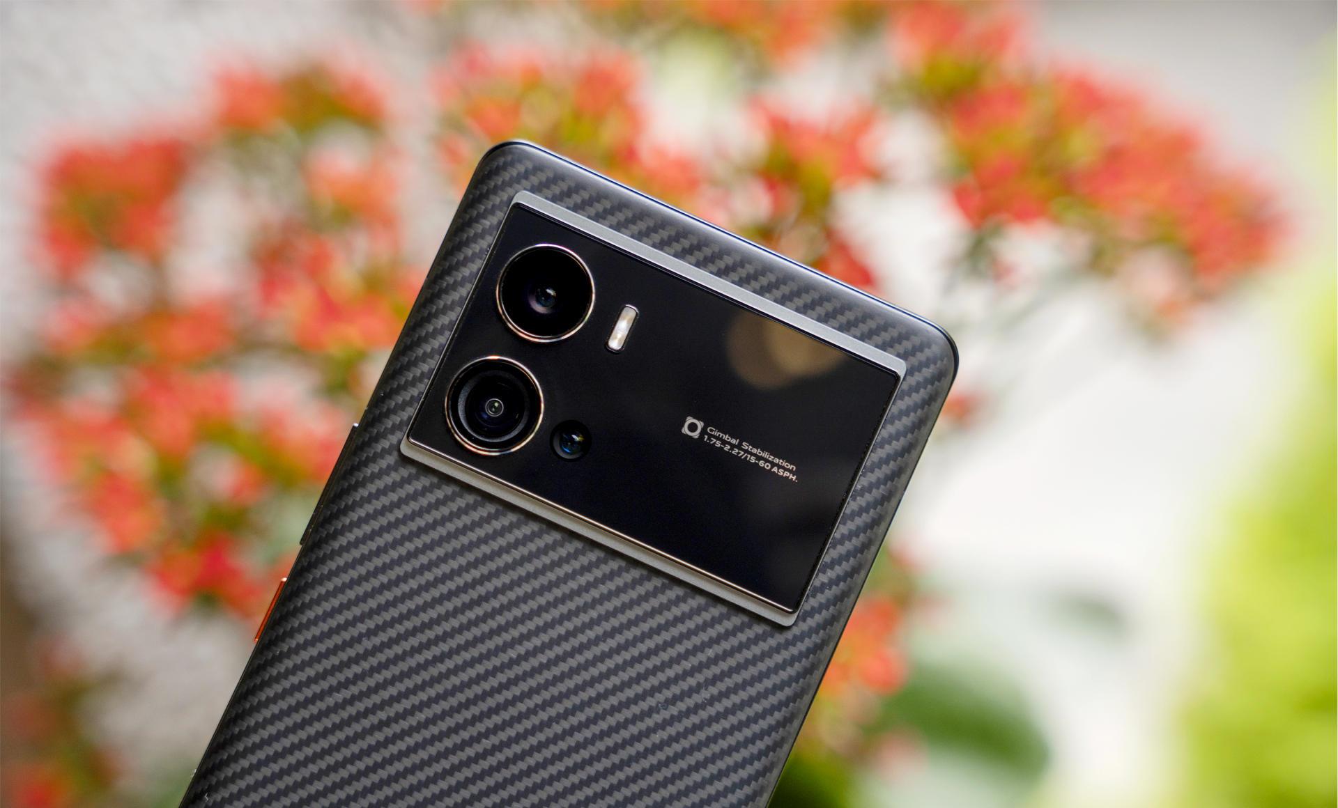 iqoo 9 pro|强悍双芯+硬核外观，iQOO 9 Pro赛道版用全能表现征服用户