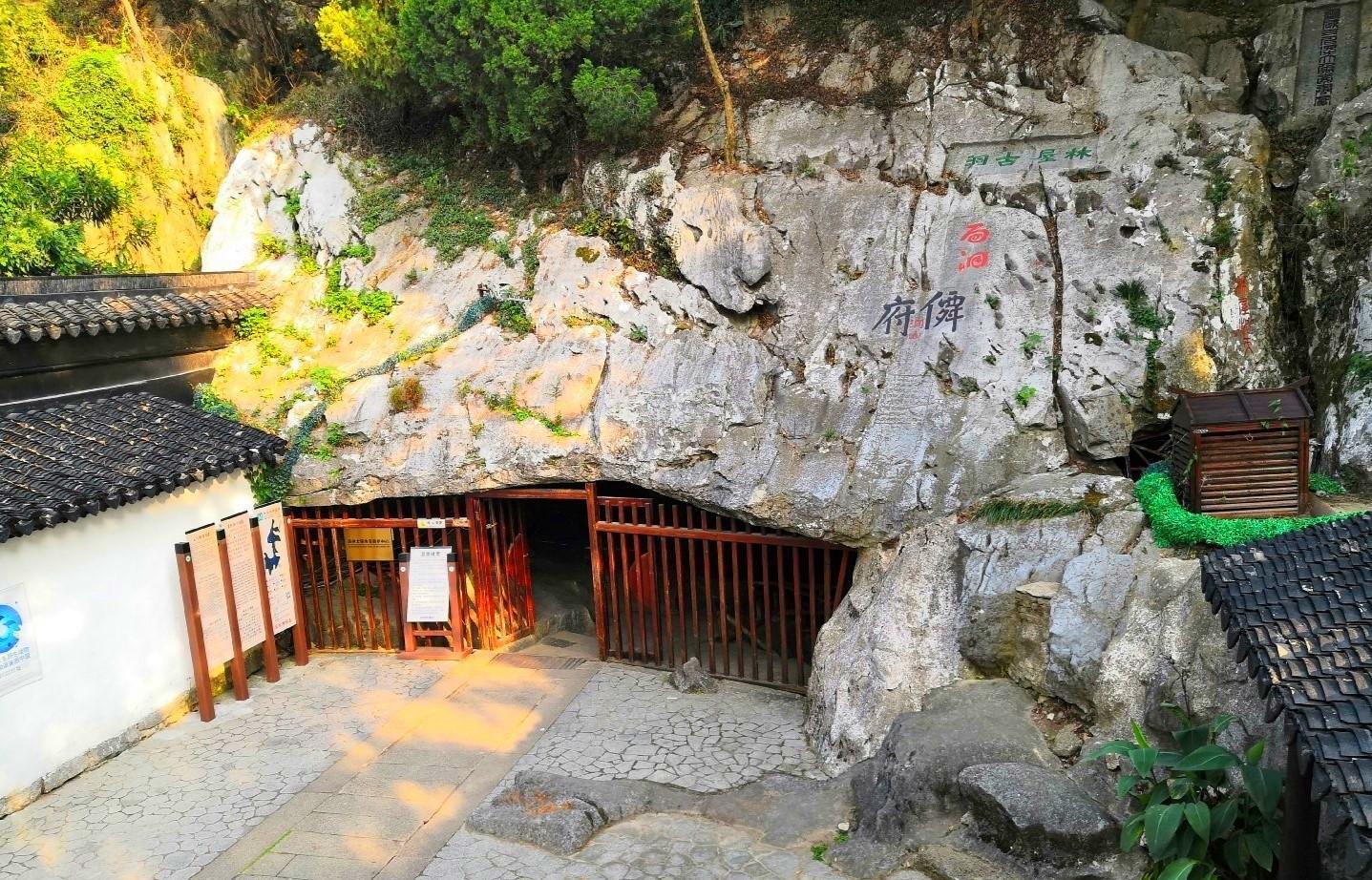 毕节|苏州避暑胜地,藏于太湖的亿年地下溶洞,洞内清淤挖出很多宝贝