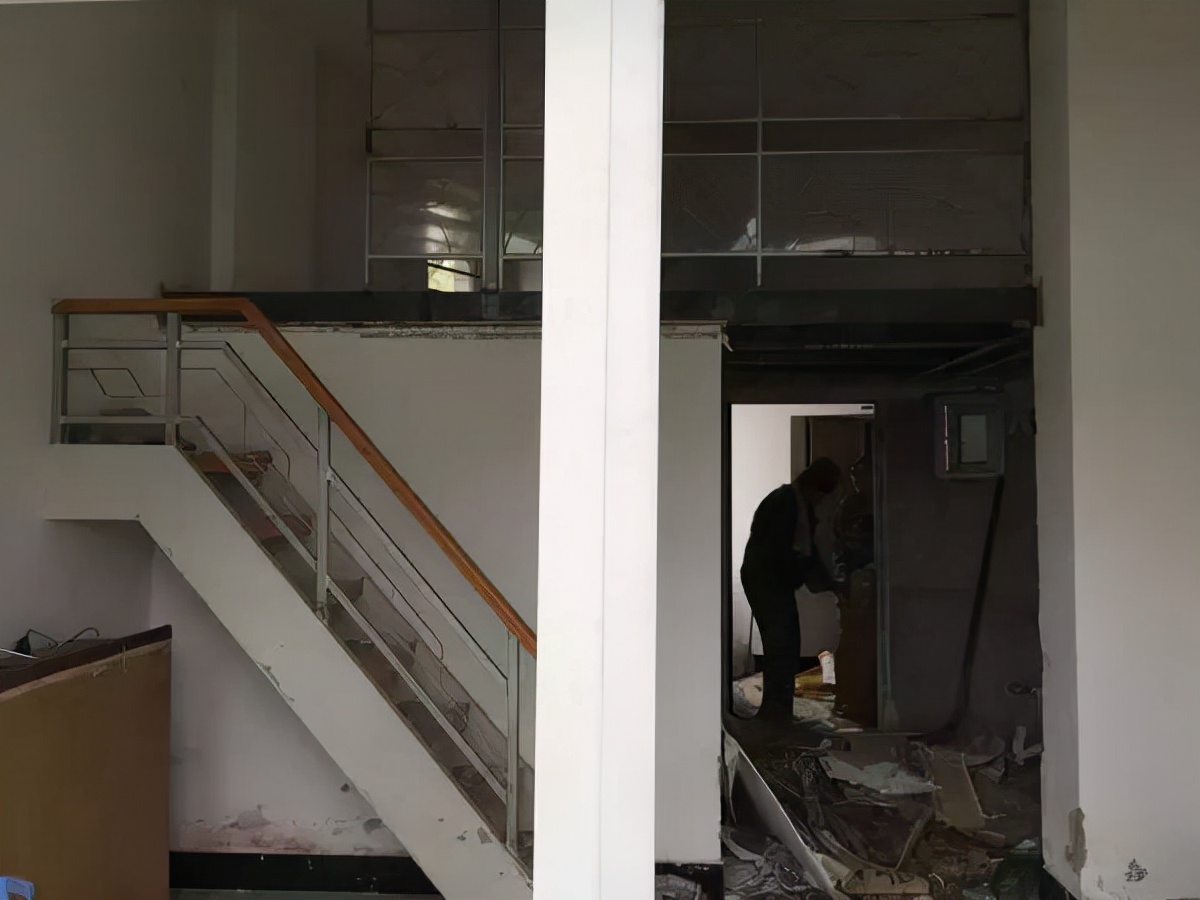 花3.5万改造的20㎡小复式，晒晒我的新房，同事都非常羡慕