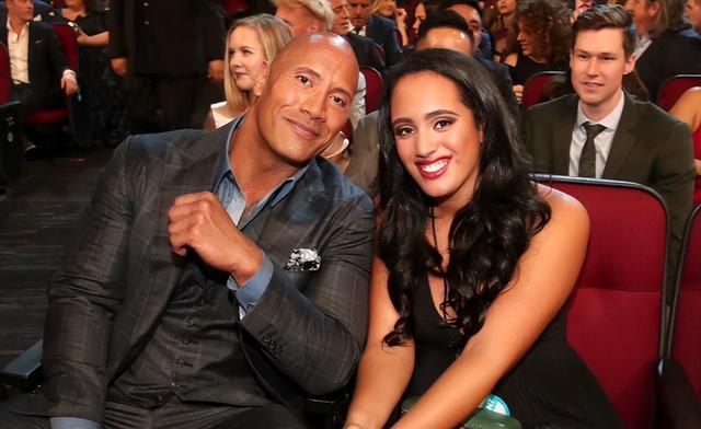 迪士尼公主|巨石强森的3个女儿:都避开了父亲的“基因”,漂亮如迪士尼公主