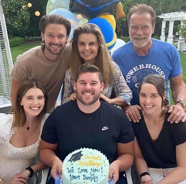 阿诺德·施瓦辛格|施瓦辛格的风流事:不要州长夫人,和中年保姆出轨,抢史泰龙老婆