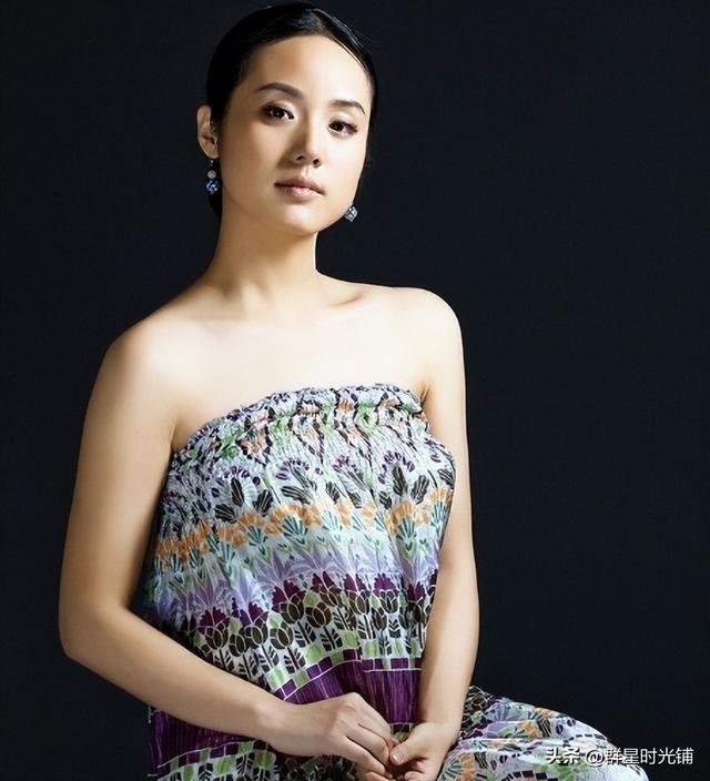 哈辉|央视名嘴杨柳:事业巅峰辞职,三婚娶小10岁歌唱家哈辉,47当父亲