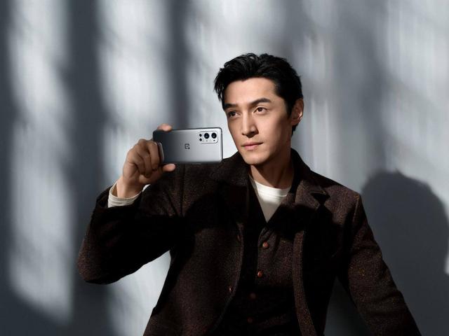 金立|“最敬業”的手機代言人，廠商欠債173億破產，他卻仍在繼續使用