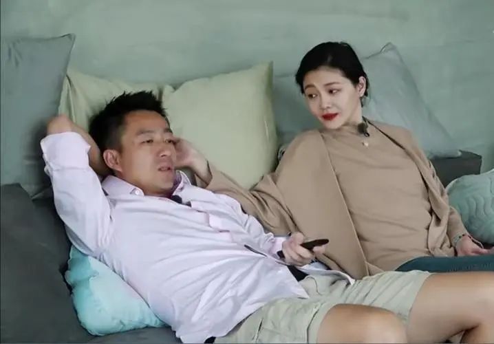 大S|张兰霸气回怼S妈,坊间又出传闻,大S流产的三胎孩子生父是具俊晔