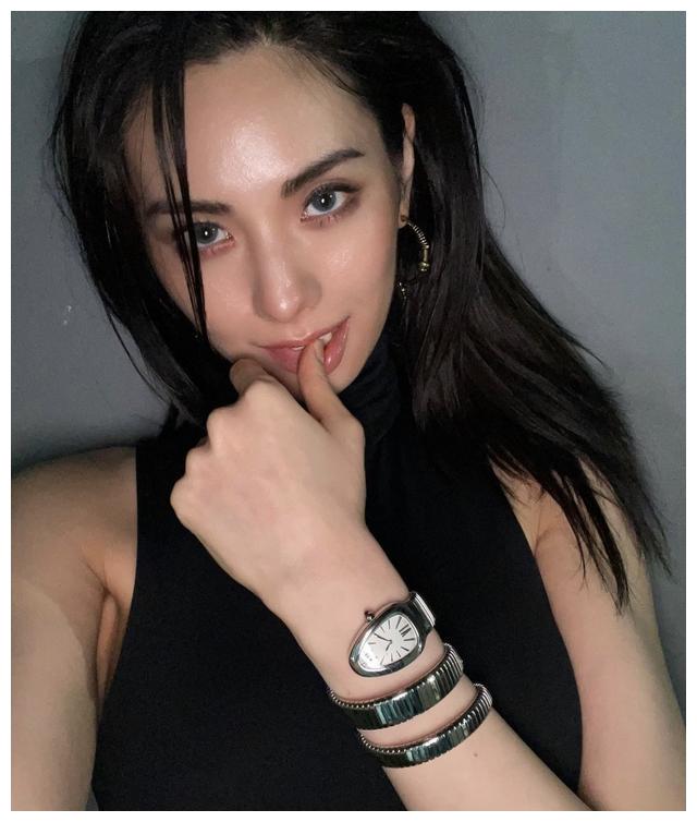 小姐姐|网友连个人爱好也要管?林珍娜人气不减,能靠脸却偏偏靠实力?