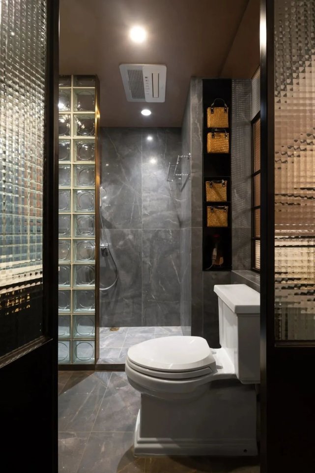 121平新房,复古风的设计,绿色的点缀,装饰出高雅格调