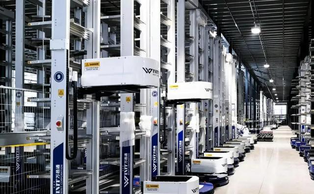 机器人|理工学霸打造机器人独角兽：估值100亿元，市占率90%