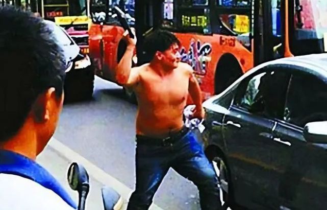 芯片|马化腾转发文章引热议，老百姓应该关心芯片和所谓的硬核科技吗？