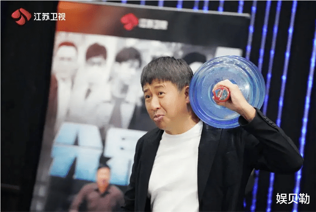 张国强|张译张国强成名经历一样,为何一个拿奖拿到手软,一个成无冕之王