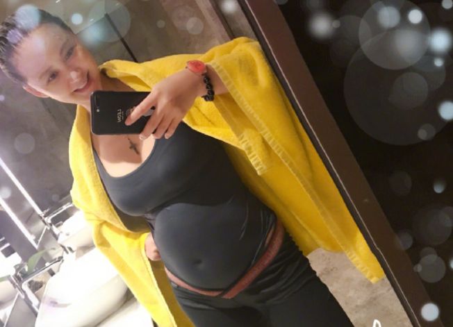 张歆艺 女明星产后减肥有多拼?张歆艺一月减20斤,45岁蒋勤勤看着像少女