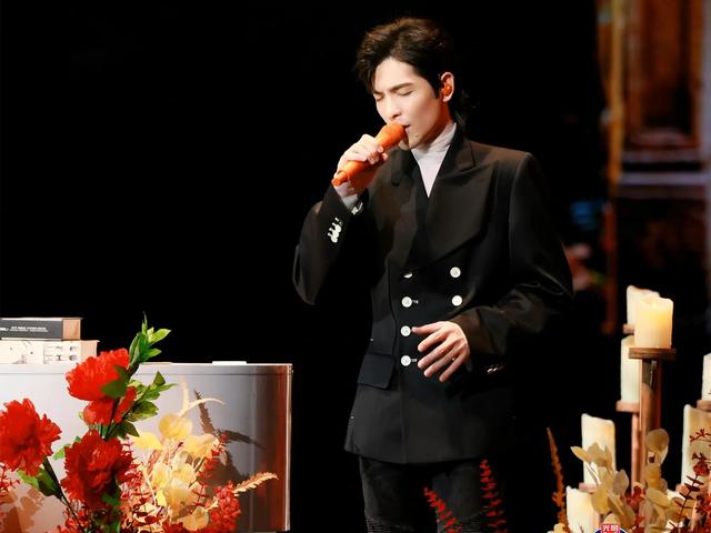 夜之乐章|《我们的歌4》第八期，《夜之乐章》是我们的歌？