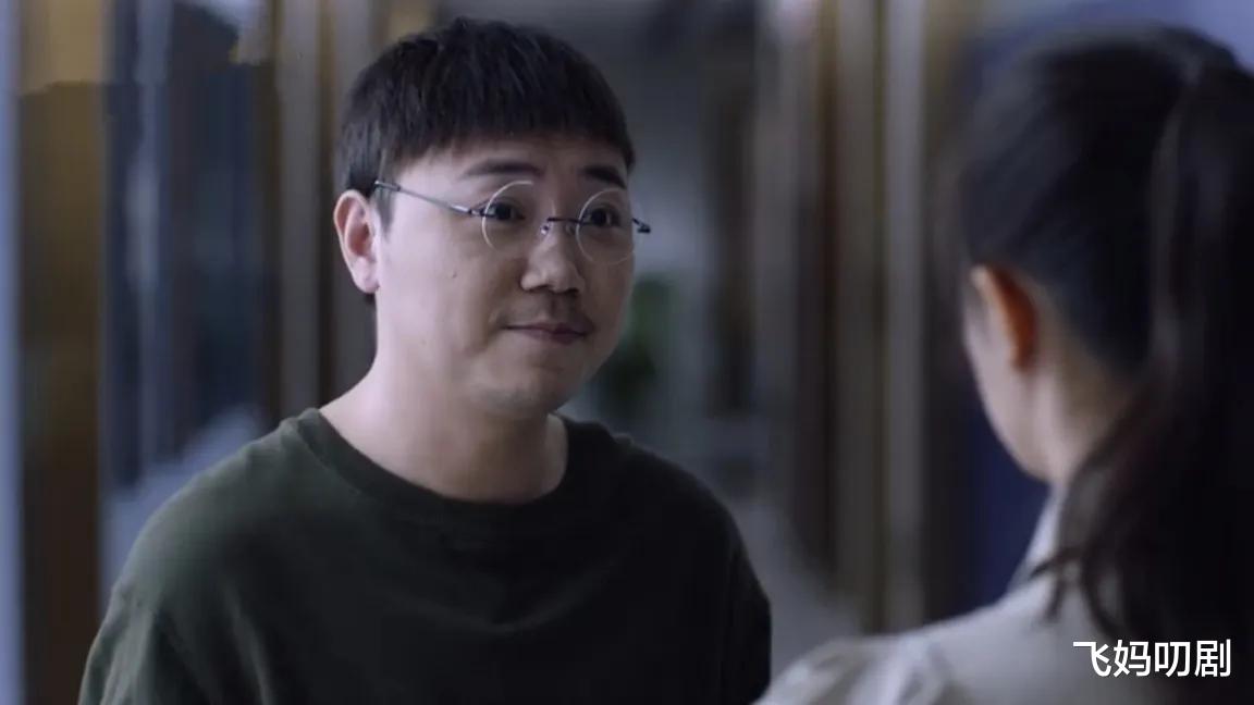 贾静雯|少年派2：在抑郁症事件和行业内幕事件上，肖遥总充当什么角色？