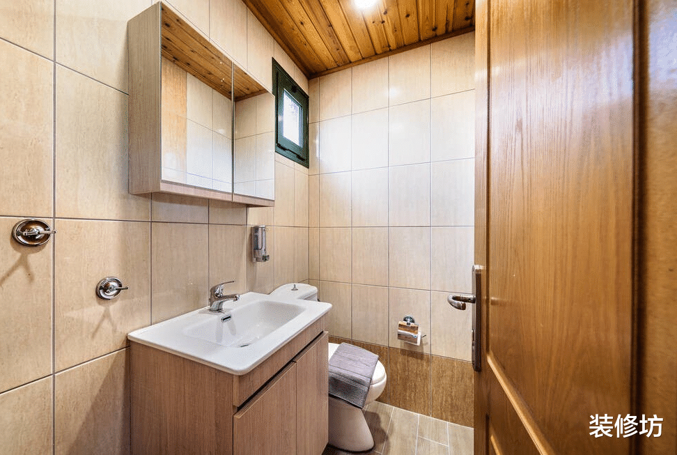 卫生间一到夏天就散发臭味？主要有这3个原因