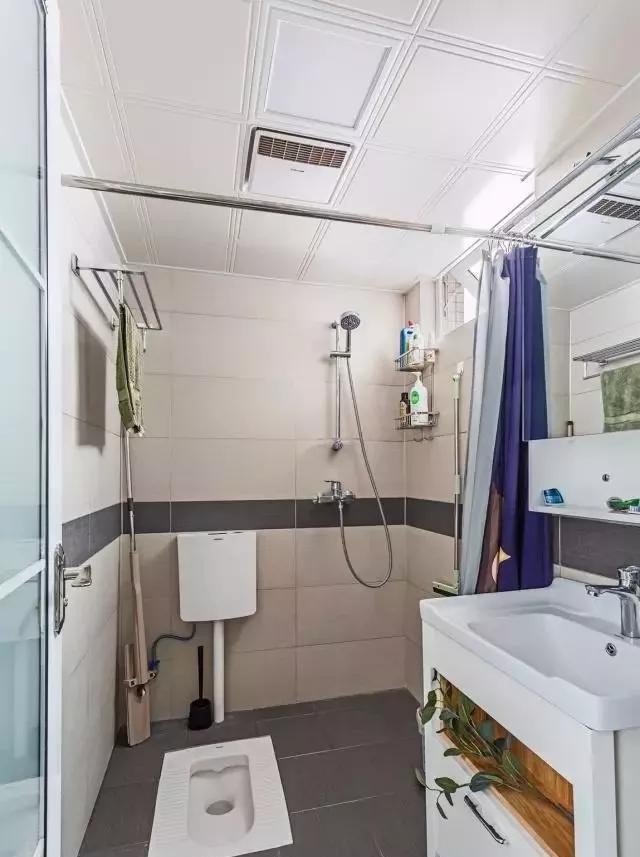 68㎡北欧小两居，客厅颜值超高，卫生间装蹲便太实用了