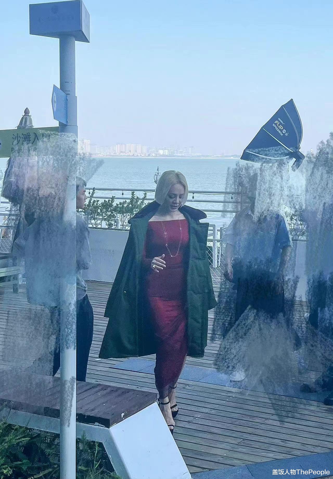 金鸡奖|金鸡奖十大看点：朱一龙倪妮激动相拥，齐溪痛哭，辛柏青没来领奖