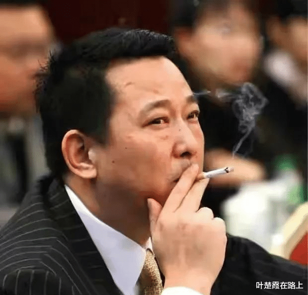 身家400亿的富豪刘汉法庭上大哭,听到被判死刑丑态百出