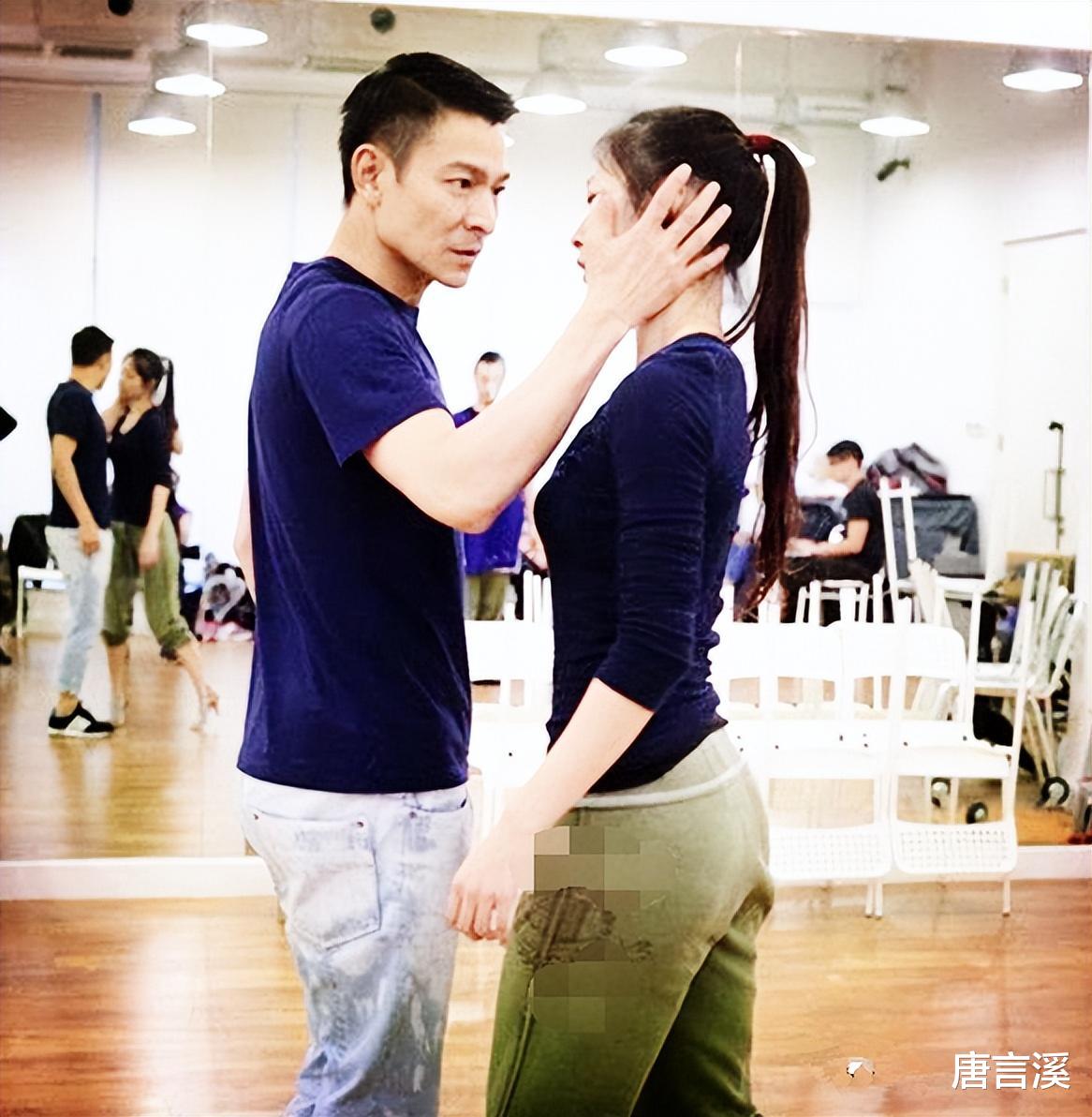 刘德华|一生只为刘德华伴舞，赖文慧堪称华仔红颜知己，42岁仍未嫁人