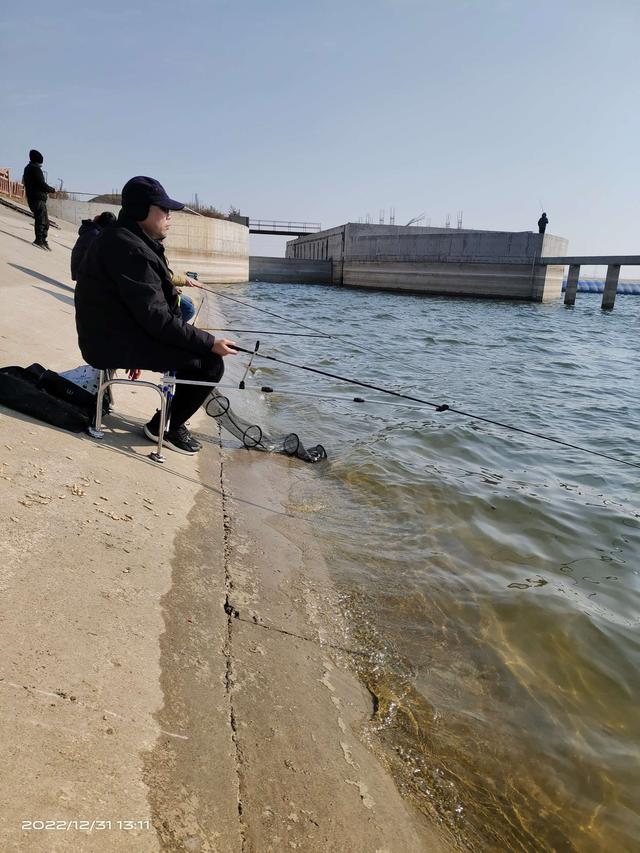 |大风大浪坚持浪，守得云开见月明