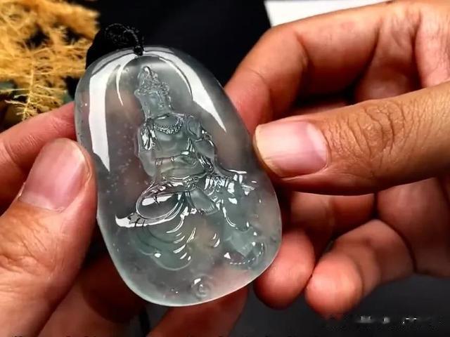 翡翠|翡翠的种和水的区别