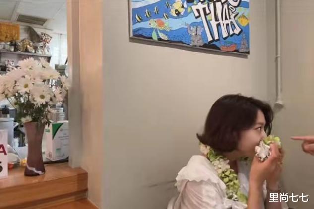朴信惠 朴信惠婚后首晒照，剪短发变贤惠小媳妇，身材圆润孕期更显女人味