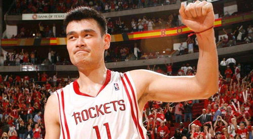 姚明|姚明06年新秀合同到期，NBA各队给出什么筹码? 湖人不惜一切代价
