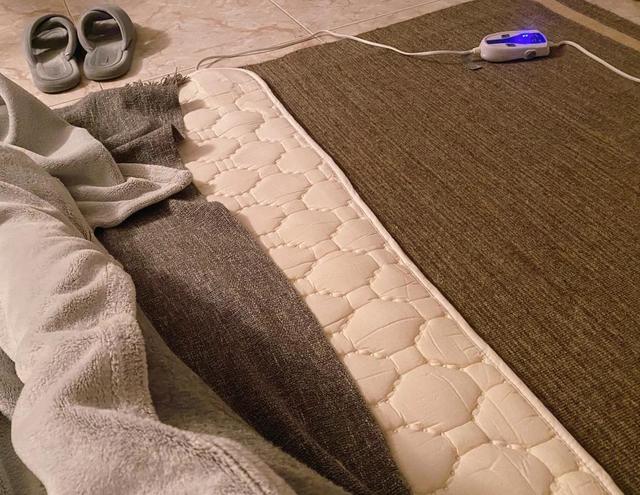 用电热毯时，很多人都犯了这4个错误，想想都后怕，你用对了没？