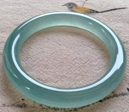 翡翠|什么是晴水翡翠？