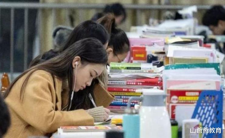 大学|大学生迎来3个“就业政策”，找工作变得更容易，毕业生松了口气