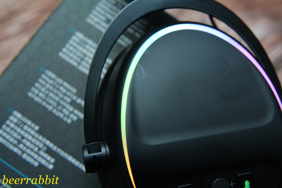 雷柏|加厚耳罩 一键开关--雷柏VH650虚拟7.1声道RGB游戏耳机评测