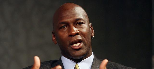 勒布朗·詹姆斯|NBA历史排名为什么不以个人数据为主？怕詹姆斯甩开其他人太多？